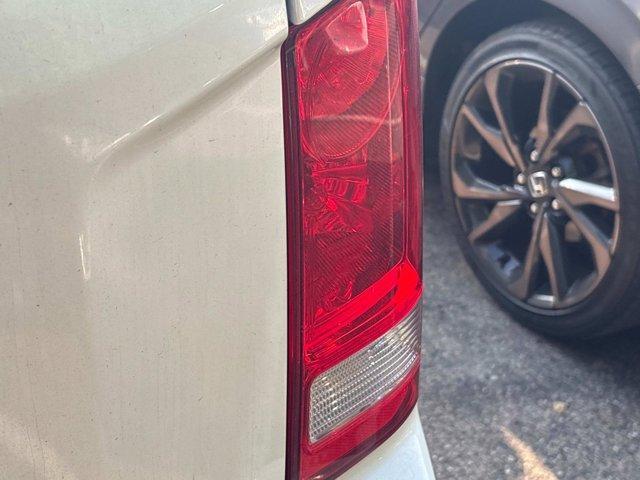 Photo of 2011 Taffeta White Honda Pilot
