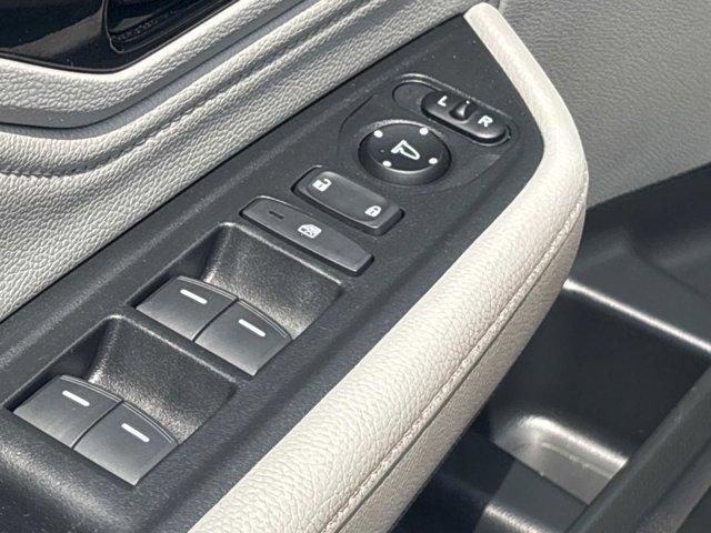 Photo of 2023 Modern Steel Metallic Honda Odyssey