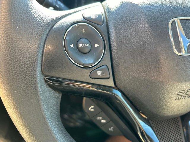 Photo of 2018 White Orchid Pearl Honda HR-V
