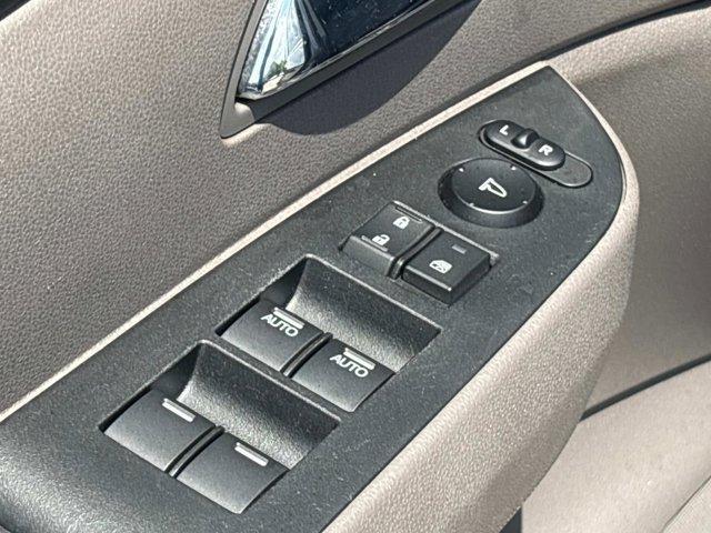 Photo of 2014 Modern Steel Metallic Honda Odyssey