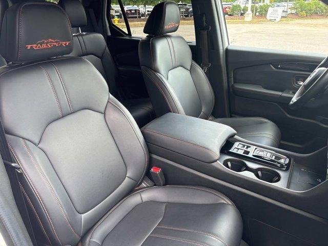 Photo of 2024 Platinum White Pearl Honda Pilot