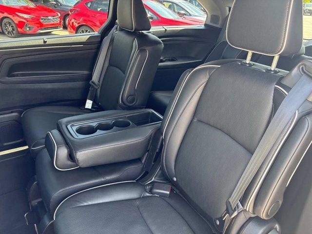 Photo of 2023 Modern Steel Metallic Honda Odyssey