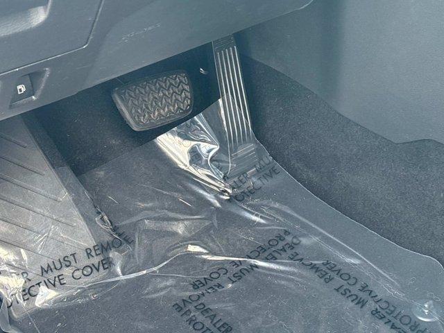 Photo of 2021 Blizzard Pearl Toyota Highlander