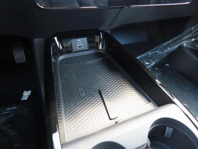 Photo of 2025 Shadow Black Ford Mustang Mach-E