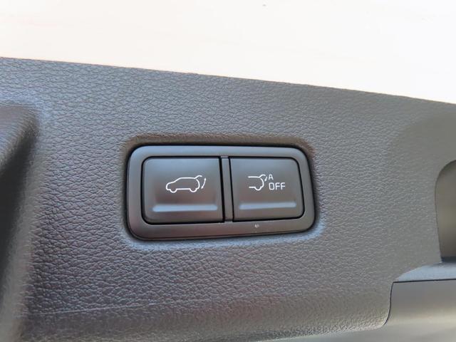 Photo of 2024 Glacial White Pearl Kia Telluride