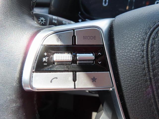 Photo of 2024 Glacial White Pearl Kia Telluride
