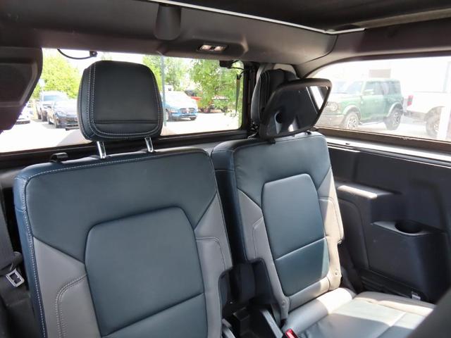 Photo of 2021 Oxford White Ford Bronco