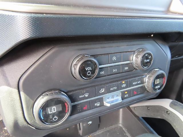 Photo of 2021 Oxford White Ford Bronco