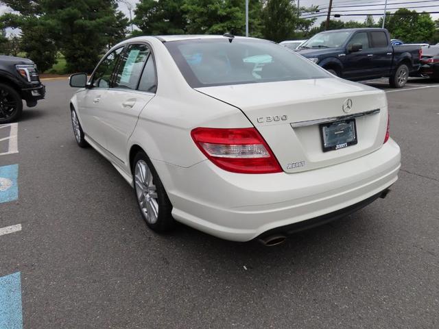 Photo of 2009 Arctic White Mercedes-Benz C-Class
