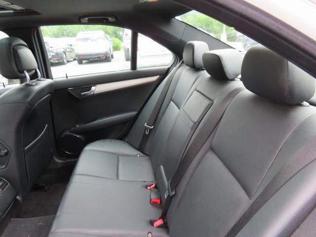 Photo of 2009 Arctic White Mercedes-Benz C-Class