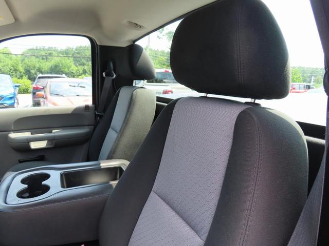 Photo of 2008 Blue Granite Metallic Chevrolet Silverado 1500