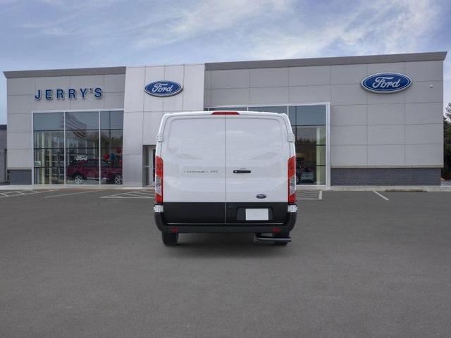 Photo of 2025 Oxford White Ford Transit-250