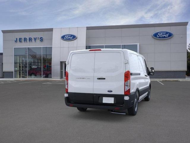 Photo of 2025 Oxford White Ford Transit-250