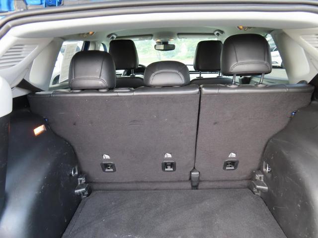 Photo of 2022 Laser Blue Jeep Compass