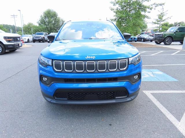 Photo of 2022 Laser Blue Jeep Compass