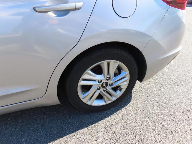Photo of 2020 Stellar Silver Hyundai ELANTRA