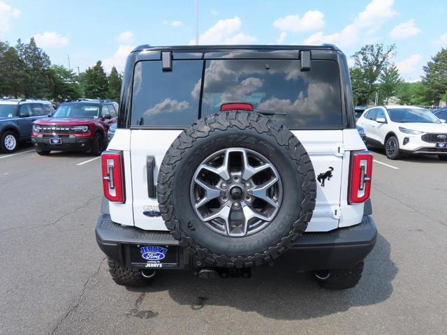Photo of 2025 Oxford White Ford Bronco