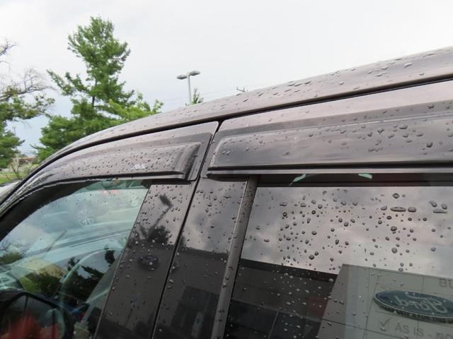 Photo of 2023 Gray Toyota Tundra Hybrid