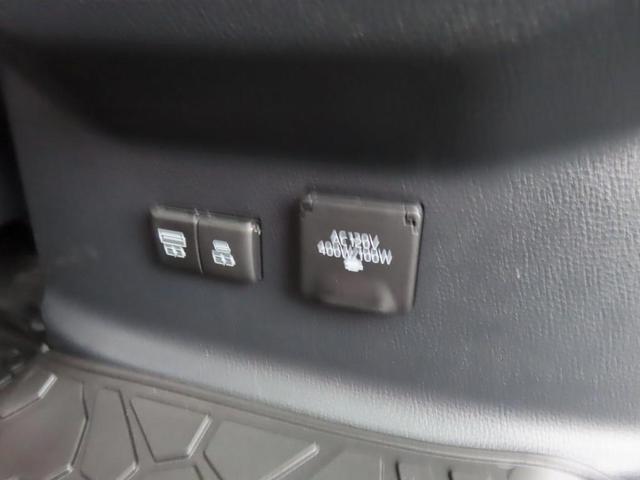 Photo of 2023 Gray Toyota Tundra Hybrid