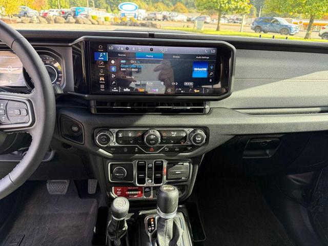 Photo of 2025 Granite Crystal Metallic Clearcoat Jeep Wrangler