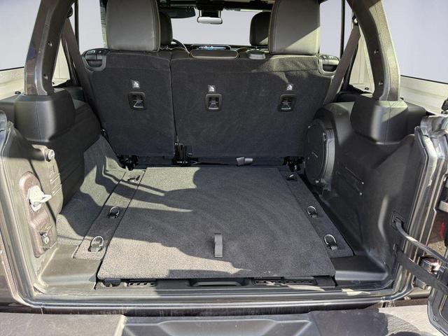Photo of 2025 Granite Crystal Metallic Clearcoat Jeep Wrangler