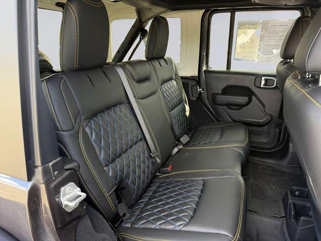 Photo of 2025 Granite Crystal Metallic Clearcoat Jeep Wrangler