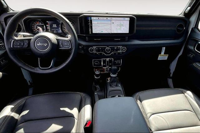 Photo of 2025 Bright White Clearcoat Jeep Wrangler