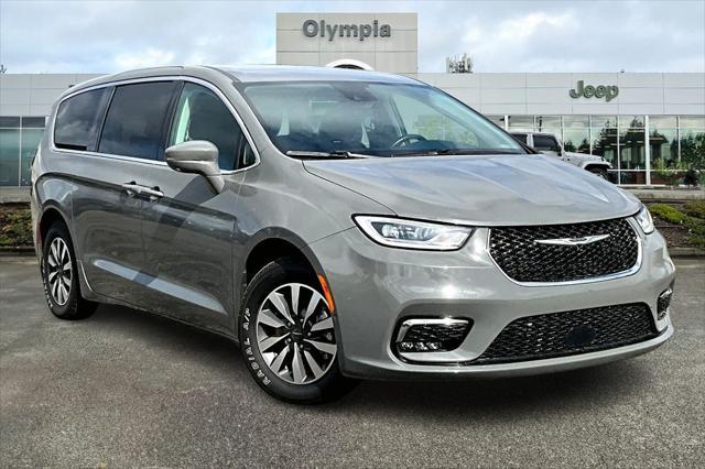 2022 Chrysler Pacifica Hybrid