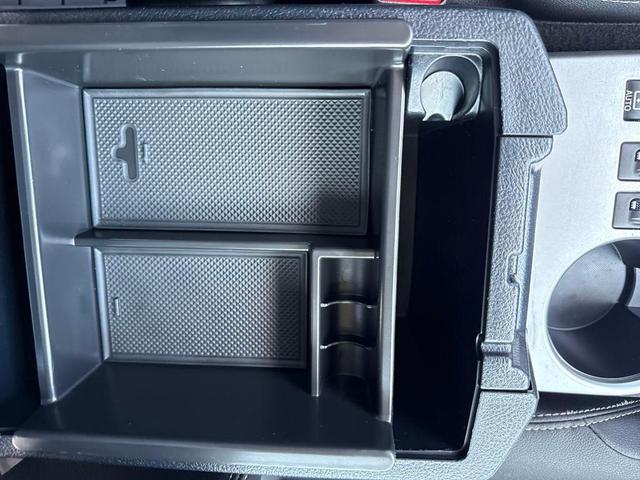 Photo of 2019 Silver Toyota 4Runner