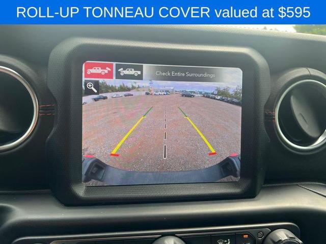 Photo of 2020 Granite Crystal Metallic Clearcoat Jeep Gladiator