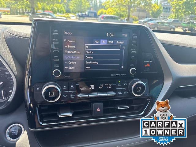 Photo of 2021 Gray Toyota Highlander
