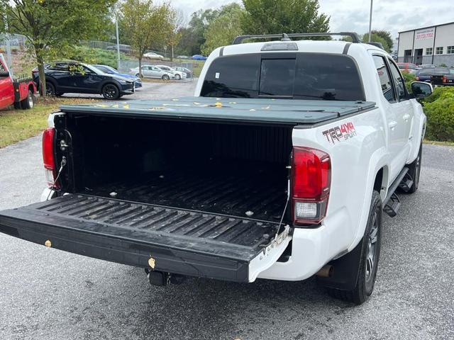 Photo of 2019 Super White Toyota Tacoma