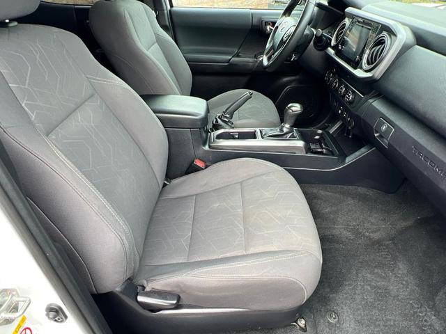 Photo of 2019 Super White Toyota Tacoma