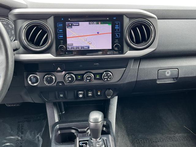 Photo of 2019 Super White Toyota Tacoma