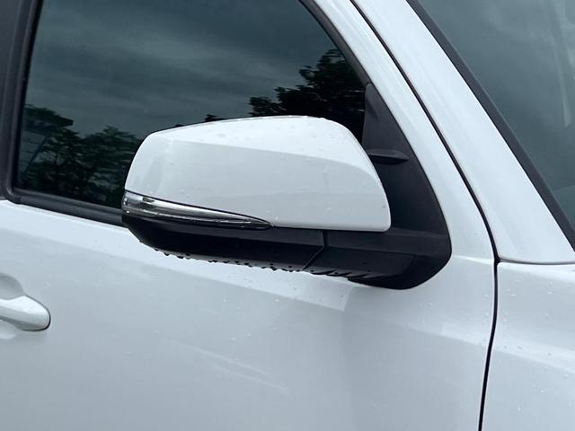 Photo of 2019 Super White Toyota Tacoma