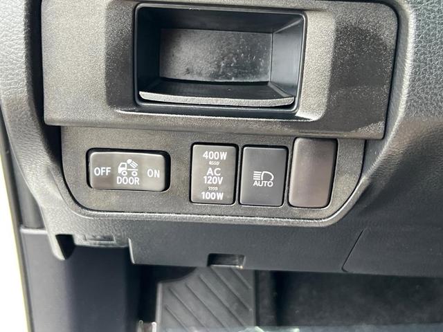 Photo of 2019 Super White Toyota Tacoma