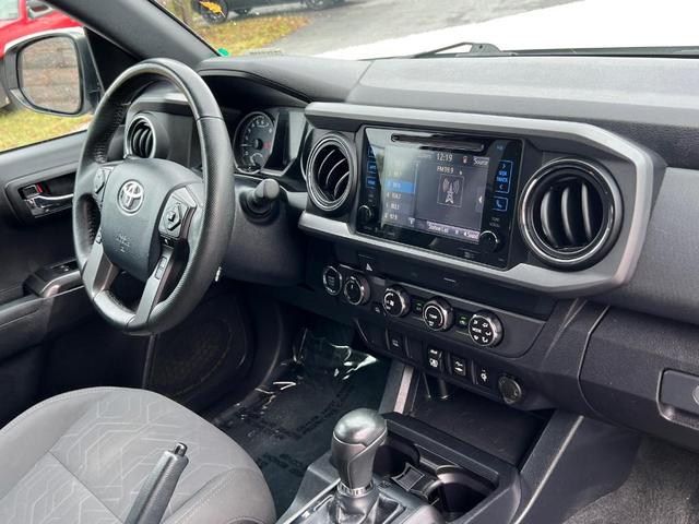 Photo of 2019 Super White Toyota Tacoma