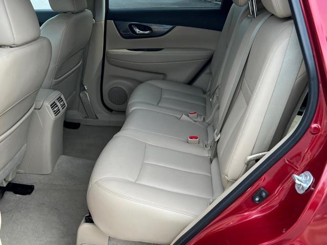 Photo of 2015 Cayenne Red Nissan Rogue