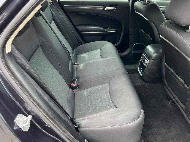 Photo of 2019 Maximum Steel Metallic Chrysler 300