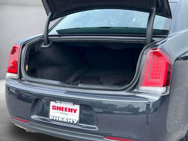 Photo of 2019 Maximum Steel Metallic Chrysler 300