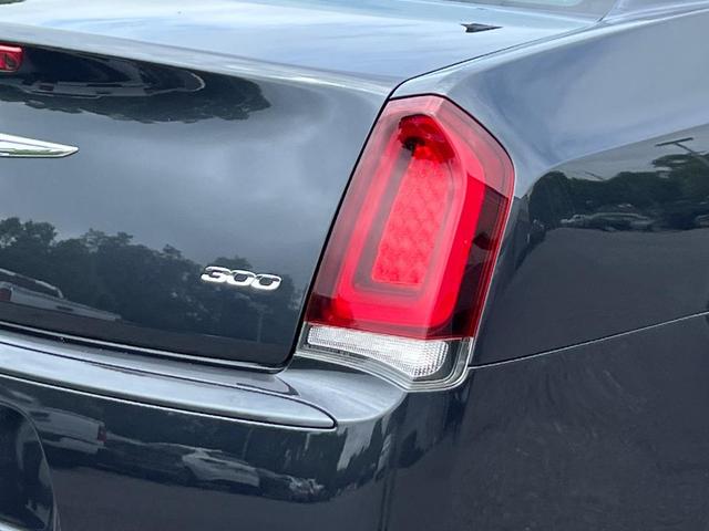Photo of 2019 Maximum Steel Metallic Chrysler 300