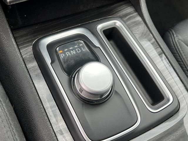 Photo of 2019 Maximum Steel Metallic Chrysler 300
