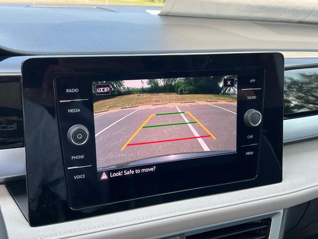 Photo of 2025 Deep Black Pearl Effect Volkswagen Taos