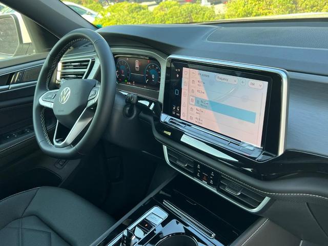Photo of 2026 Opal White Pearl Volkswagen Atlas Cross Sport