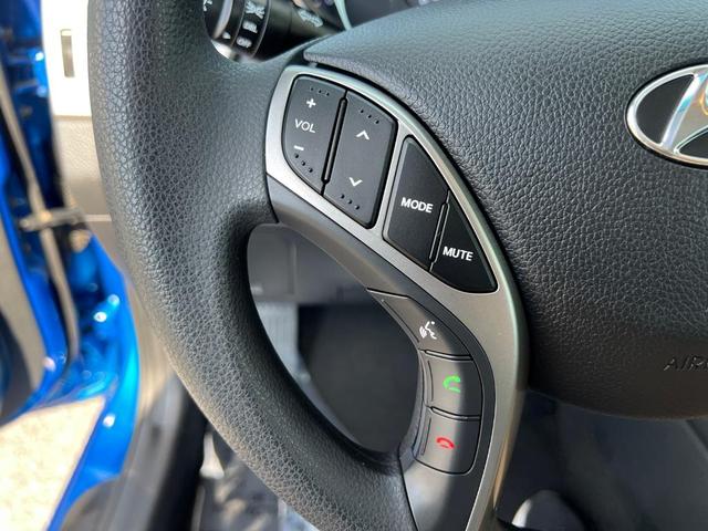 Photo of 2017 Electric Blue Metallic Hyundai Elantra GT