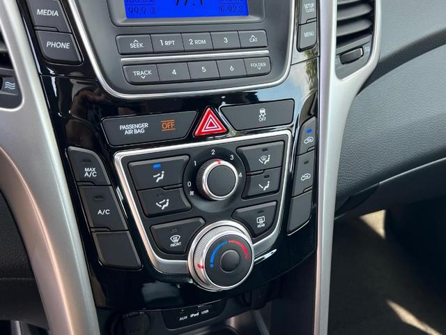 Photo of 2017 Electric Blue Metallic Hyundai Elantra GT