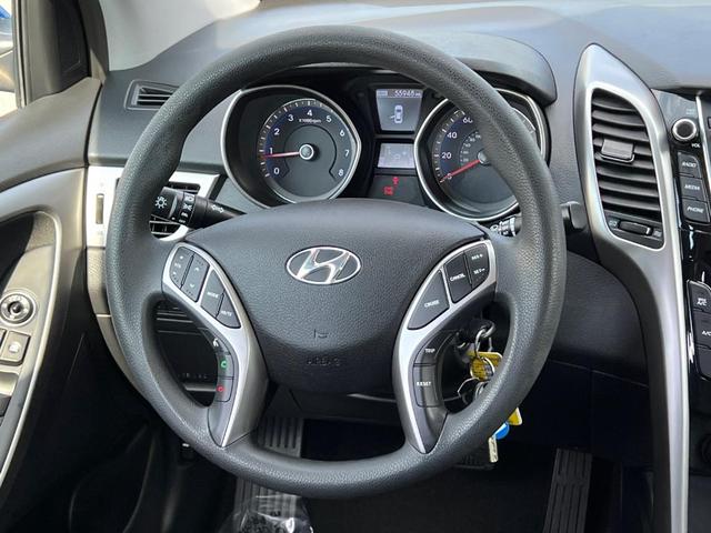 Photo of 2017 Electric Blue Metallic Hyundai Elantra GT