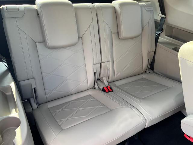 Photo of 2025 Mountain  Lake Blue Volkswagen Atlas