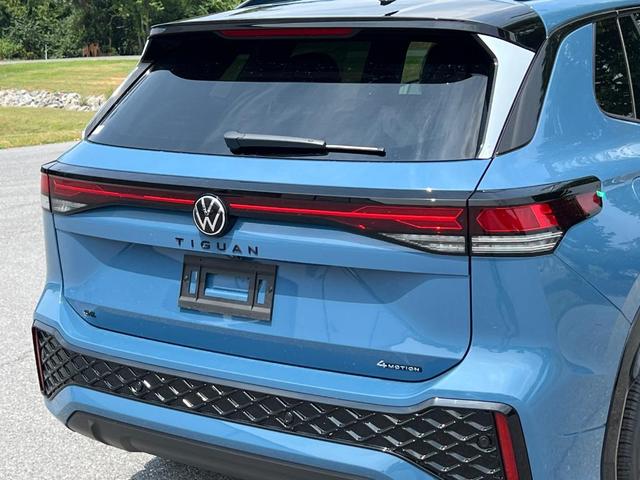 Photo of 2025 Monterey Blue Pearl Volkswagen Tiguan