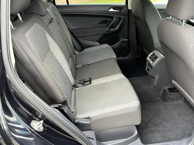 Photo of 2018 Deep Black Pearl Effect Volkswagen Tiguan